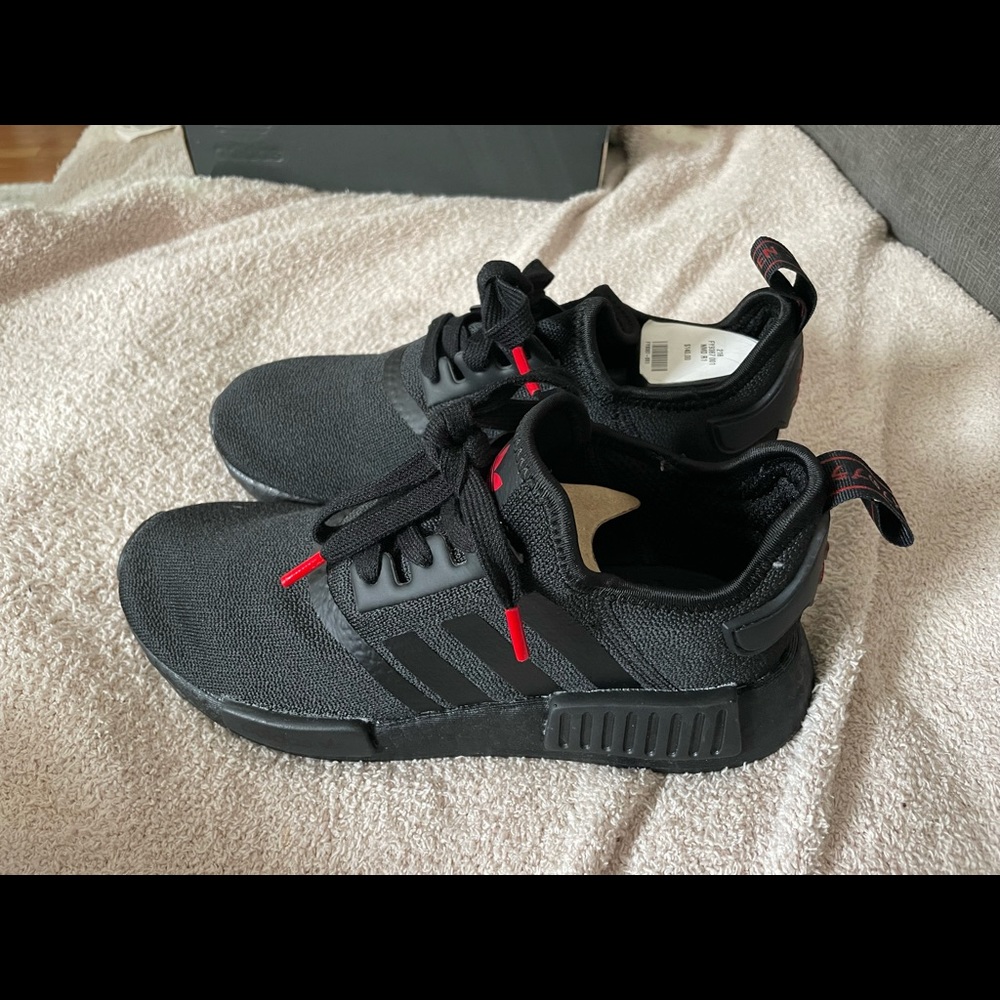 Adidas Women’s original NMD black and red